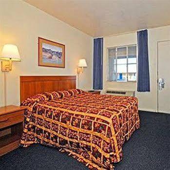 Economy Inn Safford Exteriér fotografie